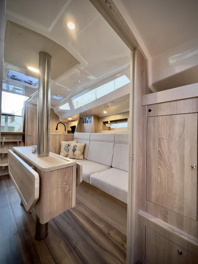 Hausboot Segelyacht Nui Burgtiefe auf Fehmarn Exterior foto